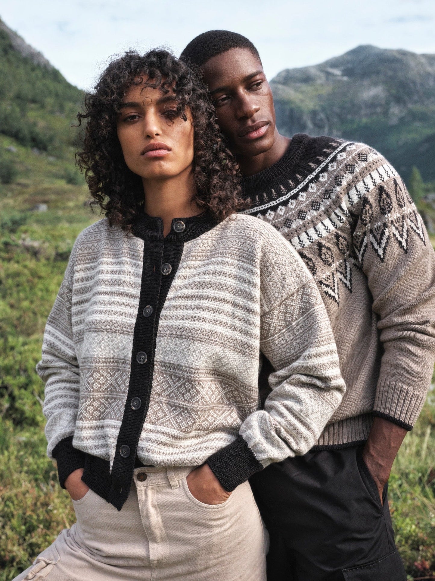 Dale of Norway Skarpøy Feminine Cardigan Brown