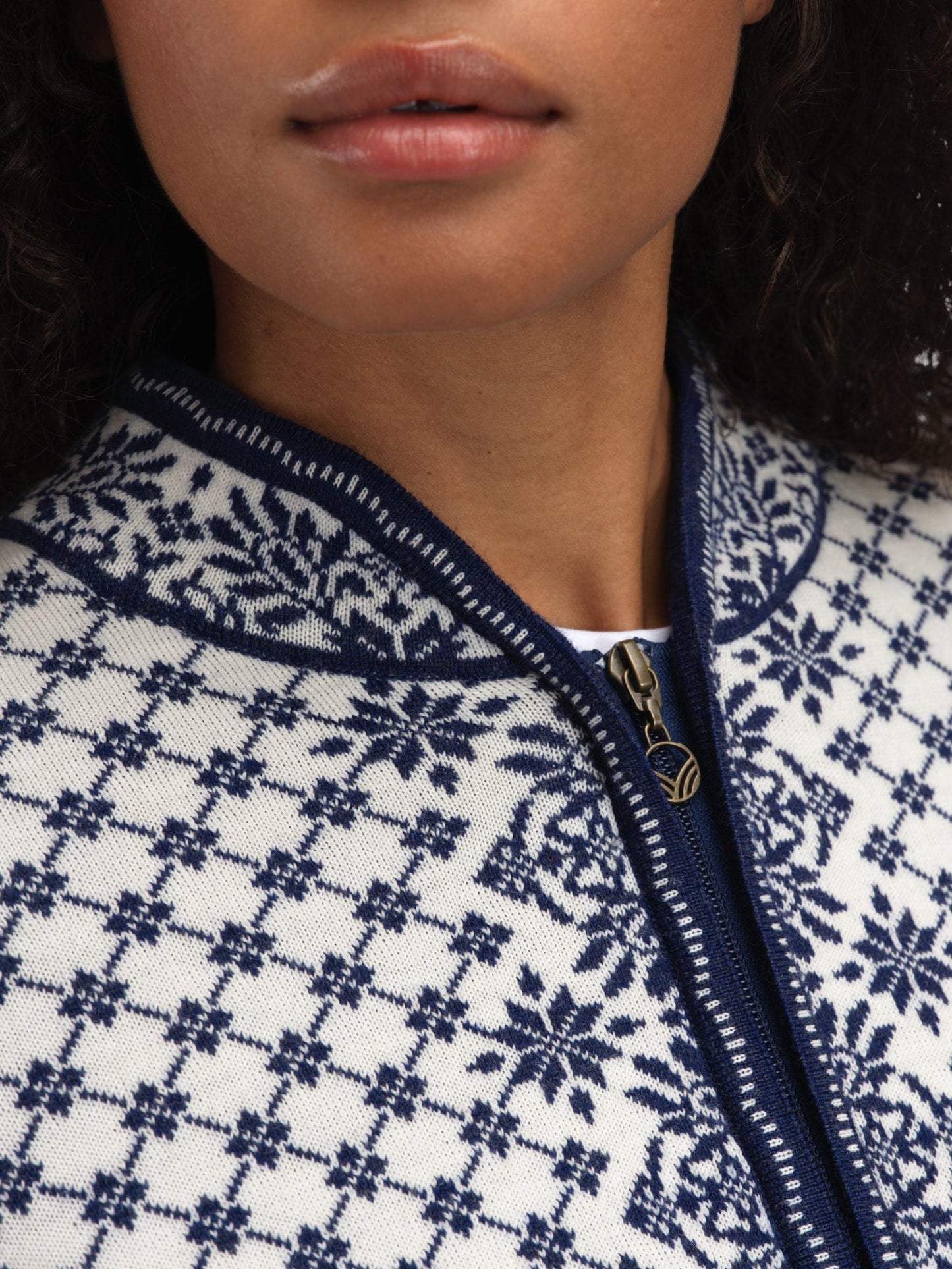 Dale of Norway Solfrid Women’s Jacket - Merino Wool OFFWHITE ELECTRICSTORM NAVY