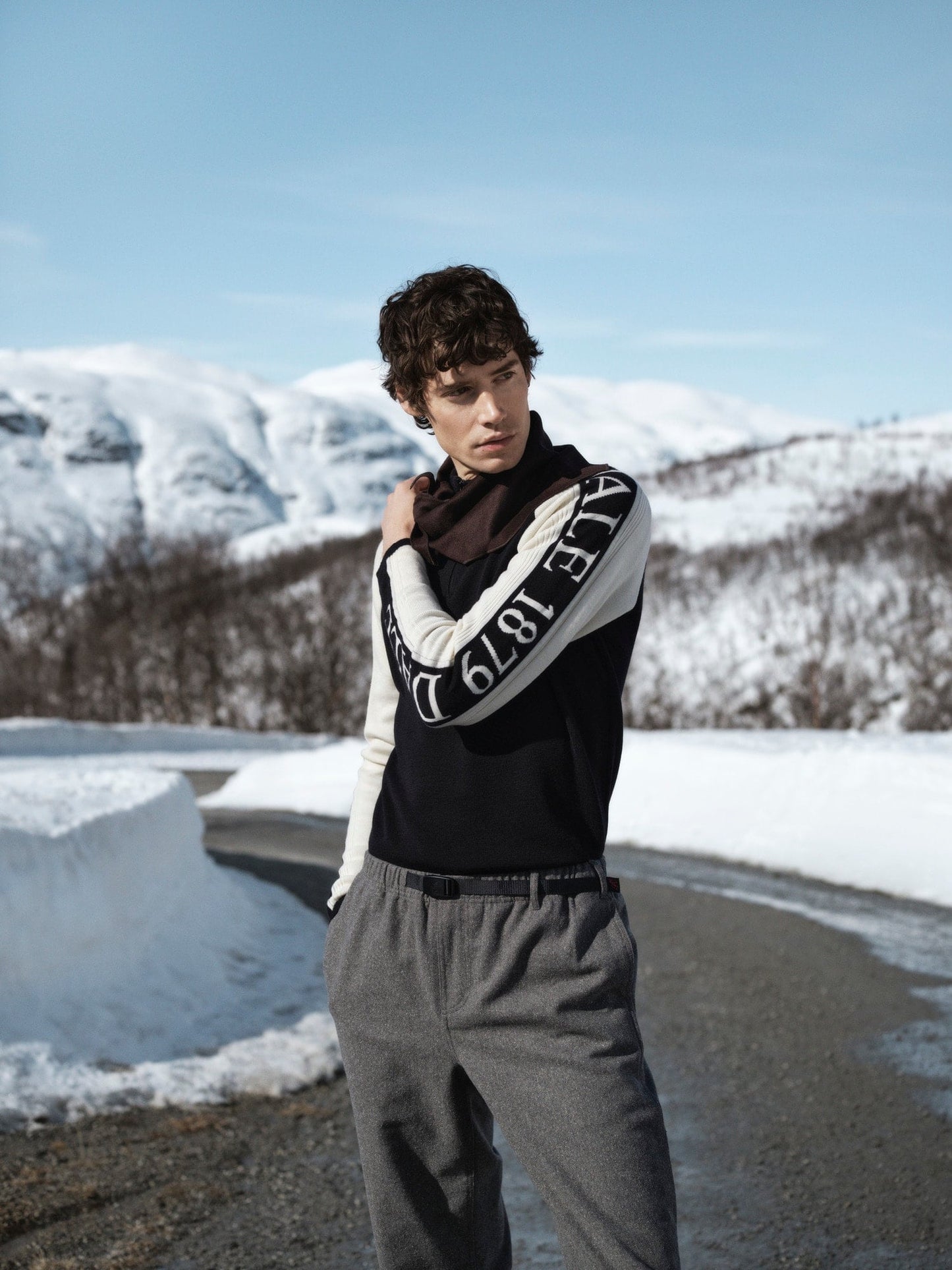Dale of Norway Skarstind 1879 Masc Sweater Black Offwhite